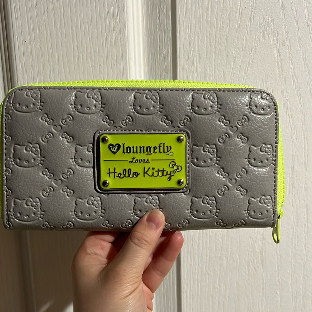 Loungefly Hello Kitty Wallet